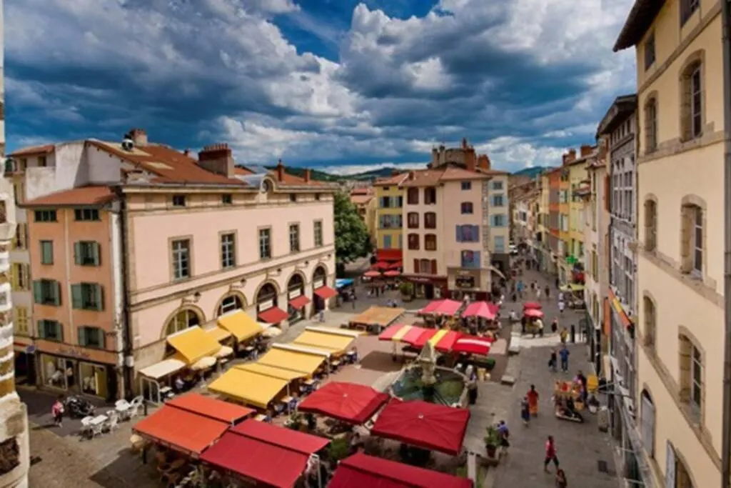 Superbe Appartement Duplex En Hyper Centre Le Puy-en-Velay Apartment